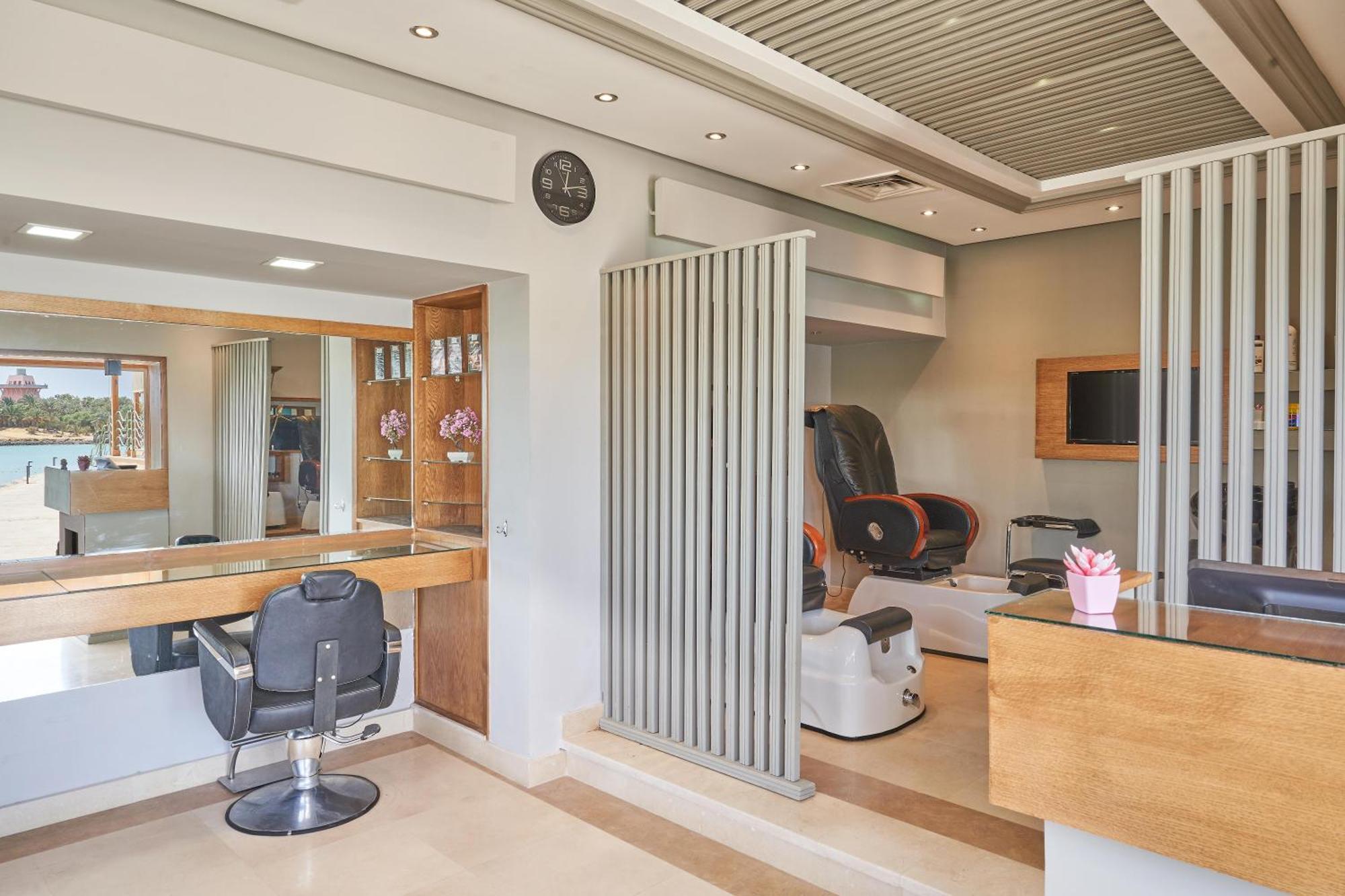 Steigenberger Golf Resort El Gouna Hurghada Exterior photo A salon in the UK